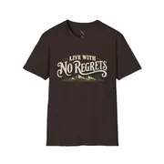 Camiseta unisex — frase «Live With No Regrets» con montañas nevadas — Foto 4 de 11